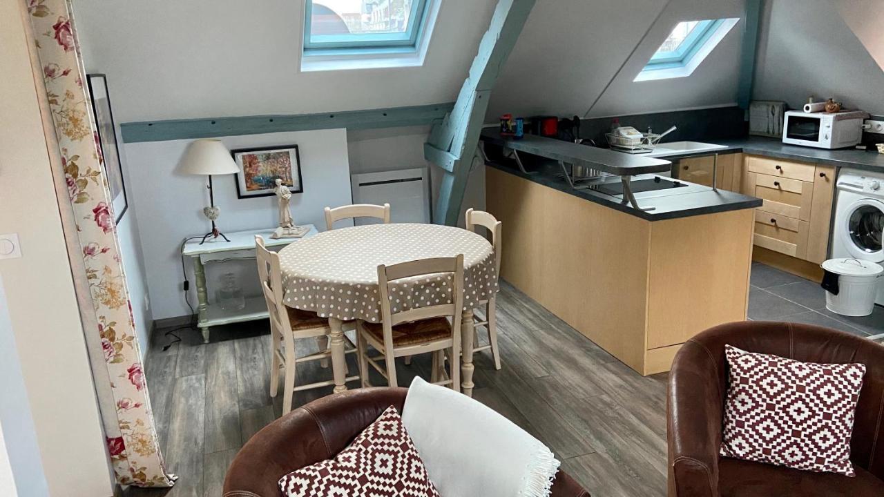 Appartement Sous les toits d'Honfleur Extérieur photo