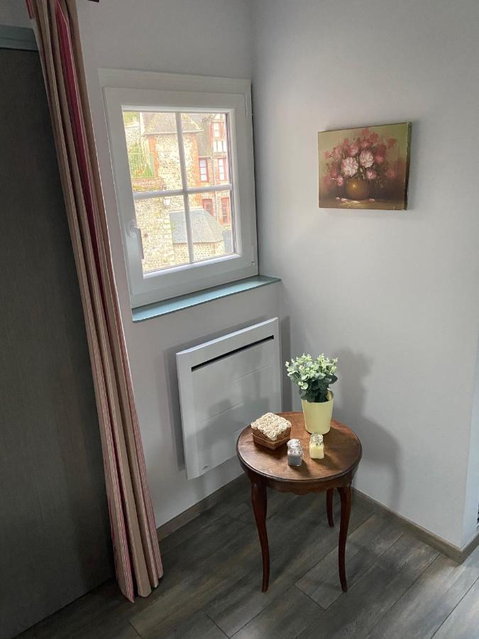 Appartement Sous les toits d'Honfleur Extérieur photo